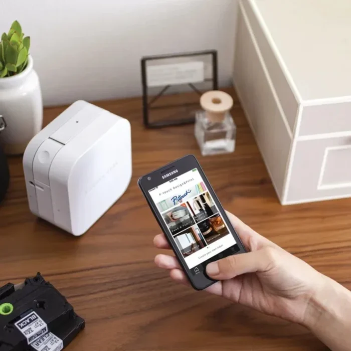 BROTHER เครื่องพิมพ์ฉลากแบบพกพา PT-P300BT