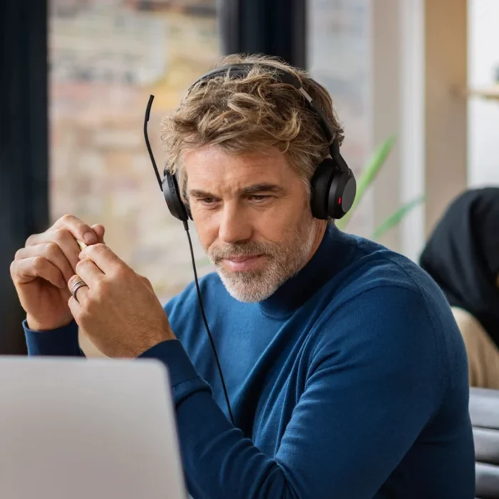 Jabra-Evolve2-30-SE-04 ชุดหูฟัง Jabra Evolve2 30 SE, MS Stereo USB-C พร้อมอะแดปเตอร์ USB-A