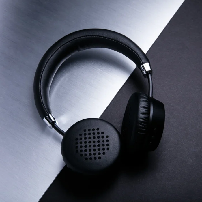 Lamborghini On-Ear Headphone 3.5 mm. หูฟังพรีเมี่ยมไร้สาย