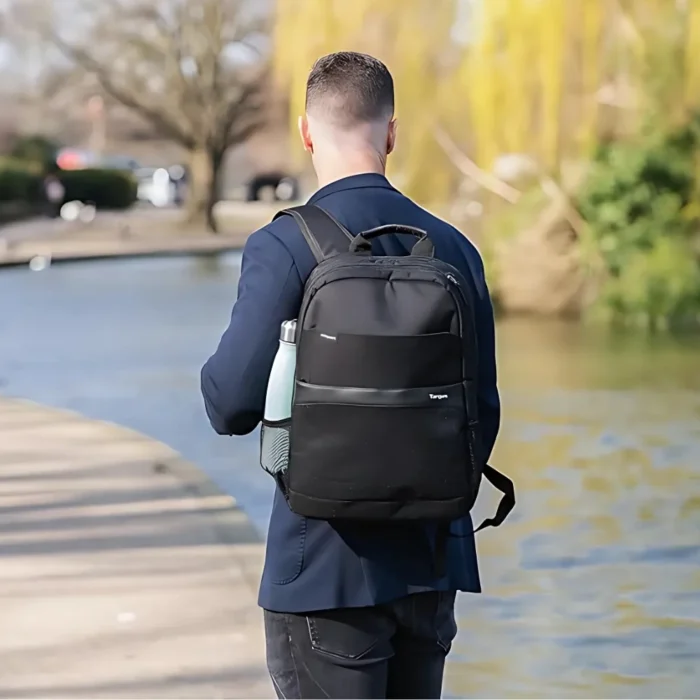 Targus Geolite Advanced Multi-Fit Backpack กระเป๋าสะพายหลังสำหรับแล็ปท็อป 15.6 นิ้ว สีดำ