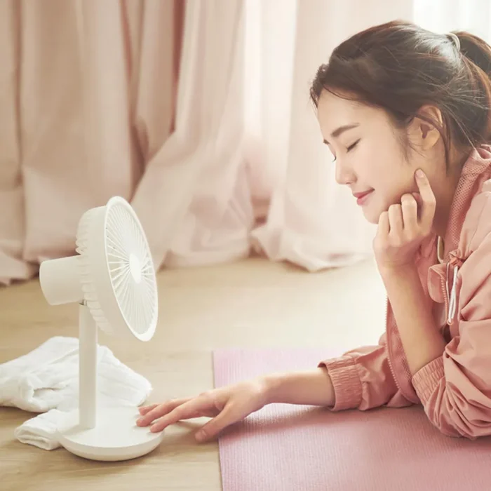 AISOLOVE F5 พัดลมตั้งโต๊ะ รุ่น Desktop Fan สีดำ ลมแรง ปรับระดับได้